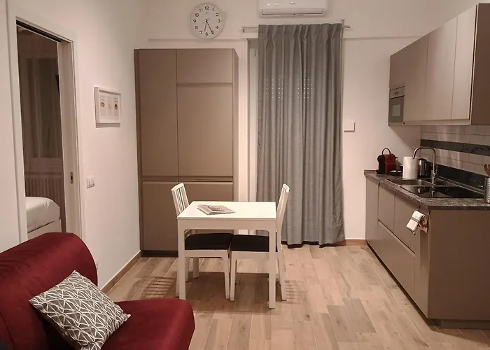 Lg - Near Vatican City, Roma