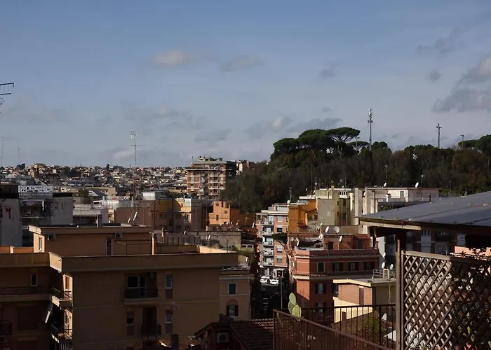 Lg - Near Vatican City, Roma